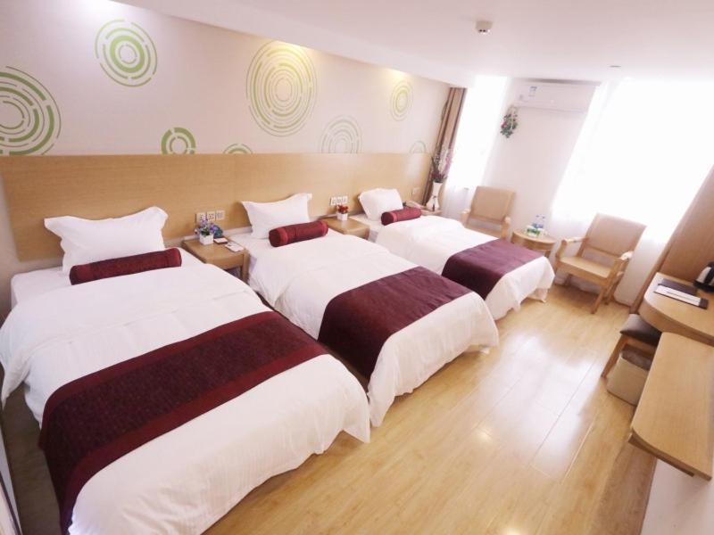 Greentree Inn Zhejiang Jiaxing West Zhongshan Road Vintage Car Building Express Hotel Екстер'єр фото